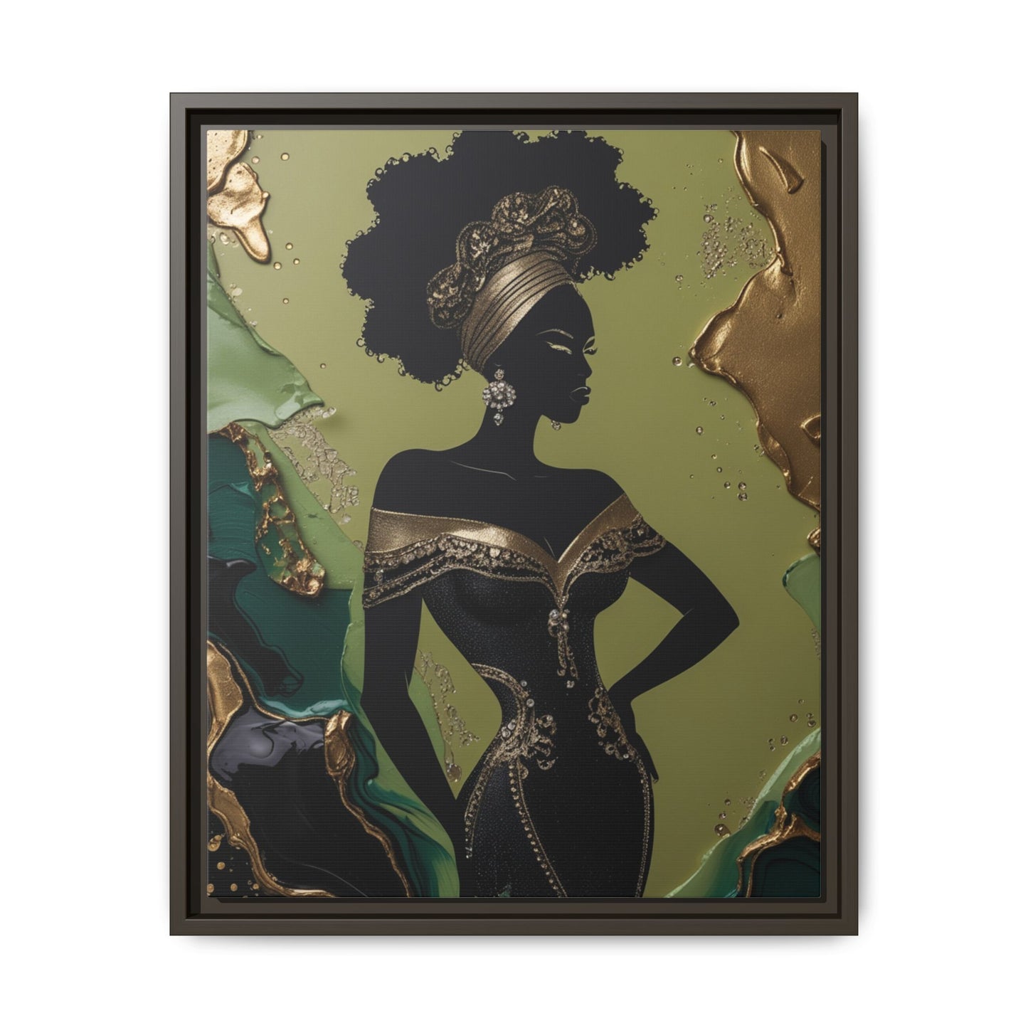 Queen in Emerald & Gold