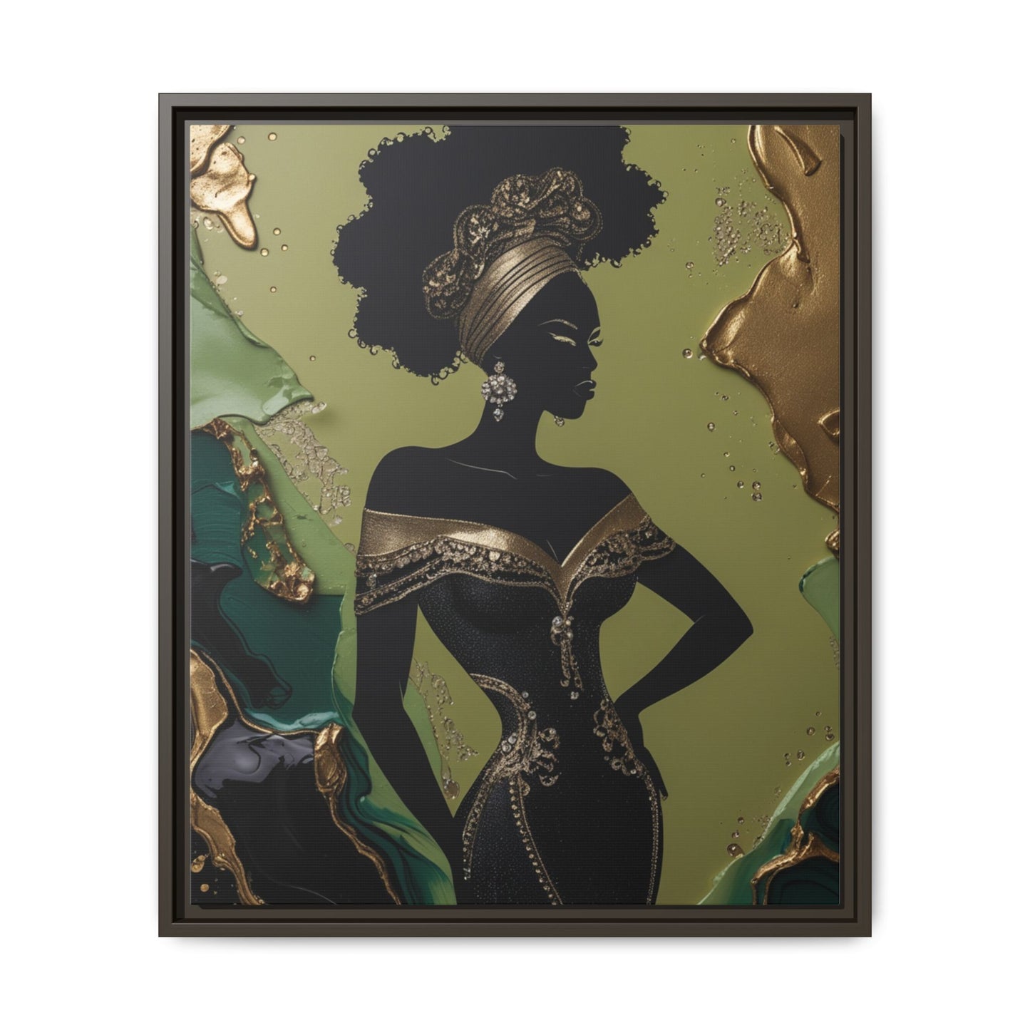 Queen in Emerald & Gold
